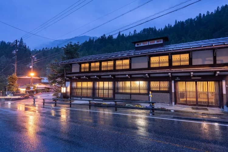 Okuhida Onsengo Ryokan Gizan